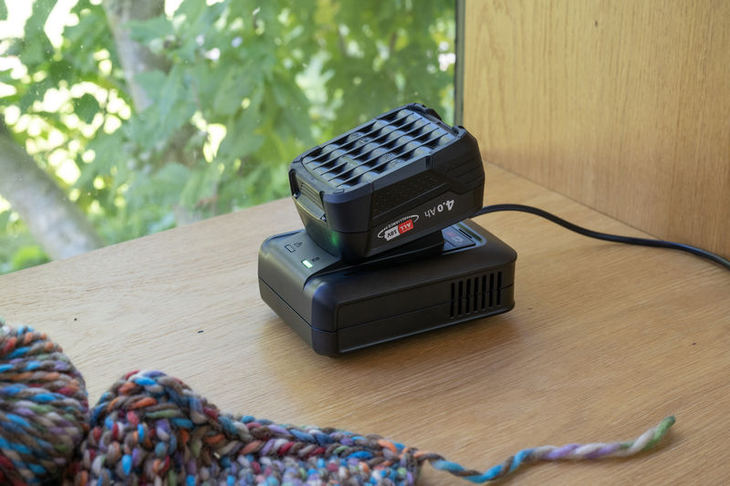 Starter-Set Starter-Set 18V, 1 x Akku PBA 18V 4.0Ah Produktbild img4 L