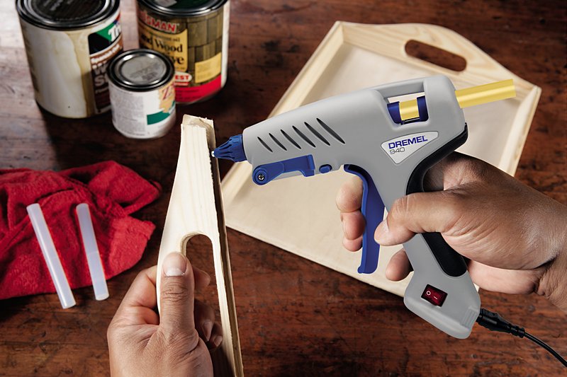 DREMEL® Heißklebepistole 940-3 Kompaktwerkzeug (195 °C) mit 3 Zubehöre Produktbild img3 L
