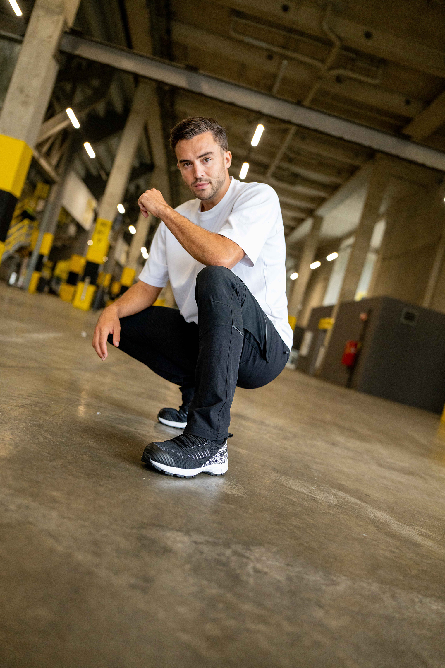 FAST 12 BLACK - S1P - W10 Produktbild img4 L