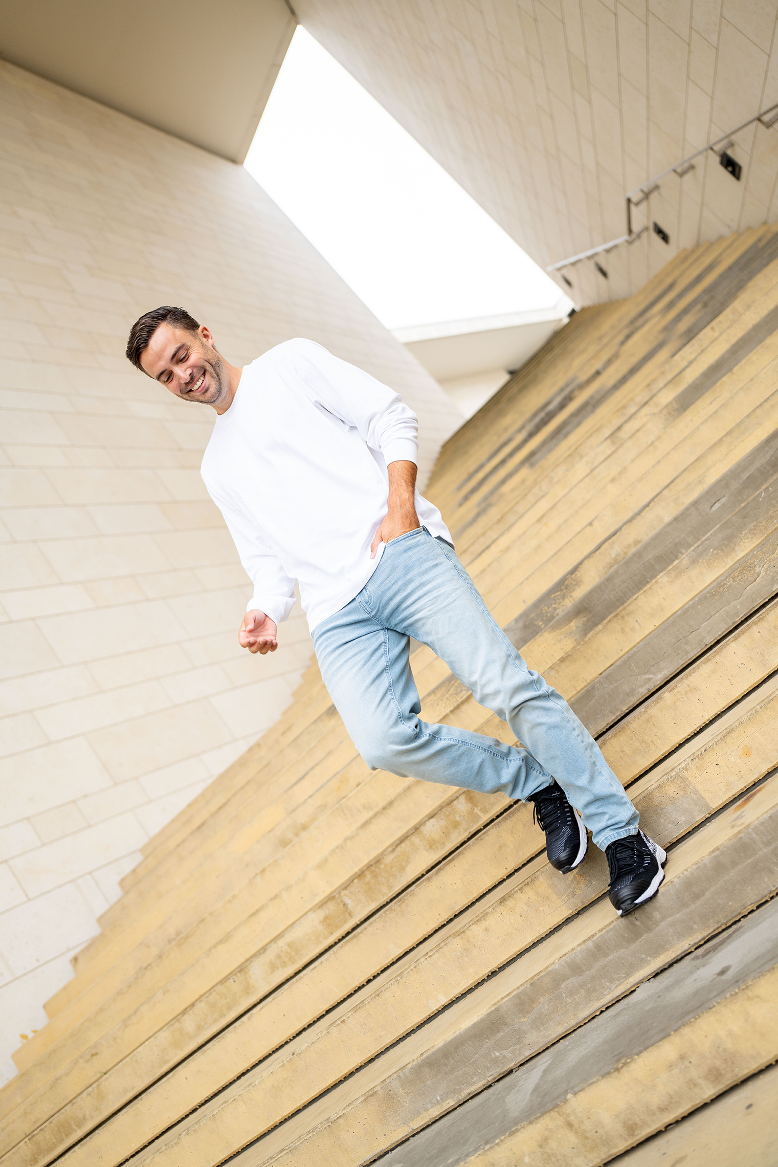 FAST 12 BLACK - S1P - W10 Produktbild img8 L