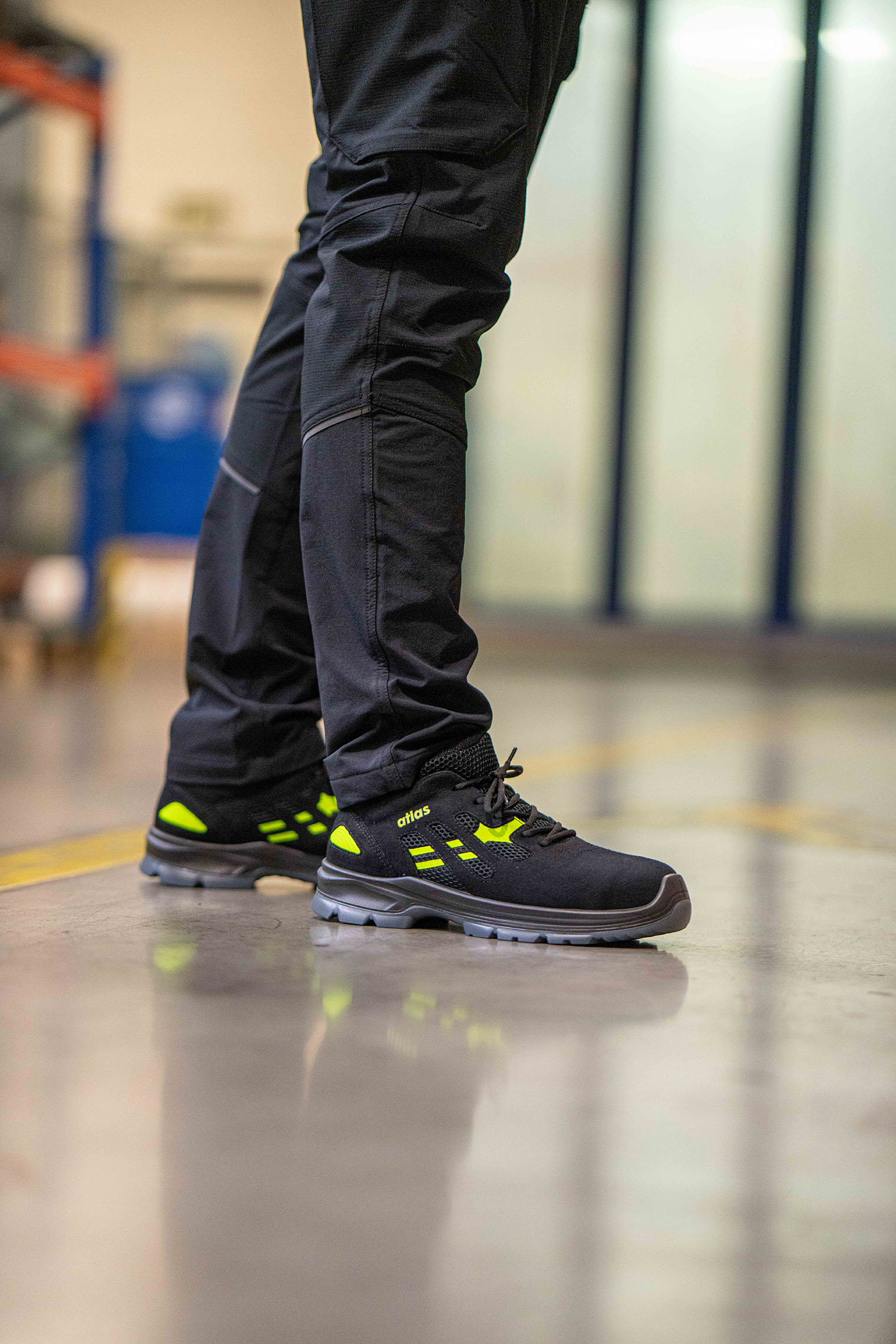 FLASH 2600 ESD - S1 - W10 Produktbild img3 L