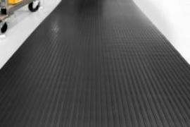 Gummiriefenmatte 3mm COBArib schwarz B90 cm x lfd.M Produktbild