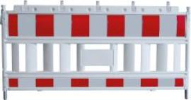 Schrankenzaun Euro 1 B2000 mm, nach ZTV-SA rot/weiß mit Lampenadapter Produktbild