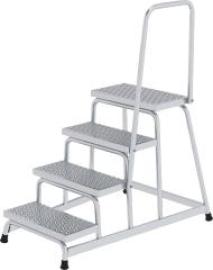 Alu-Arbeitspodest 4 Stufen R13 m.Handlauf Podesthöhe 0,80 m Arbeitshöhe bis 2,80 m Produktbild