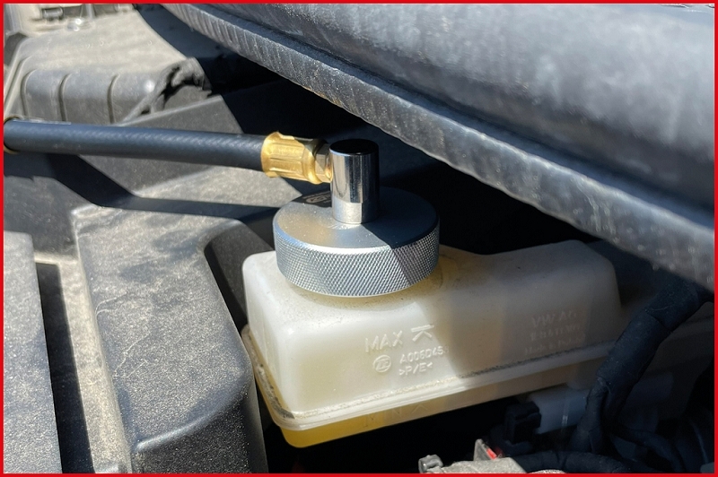 Adapter-Satz zur Bremsentlüftung für Tesla, 3-tlg Produktbild img10 L