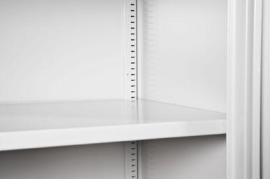 Zusätzlicher Einlegeboden (lackiert) für Flügeltürenschrank Produktbild