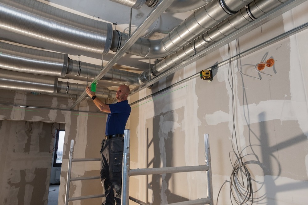 STABILA Kreuzlinien-Lot-Laser LAX 300 G, 4-teiliges Set Produktbild img3 L