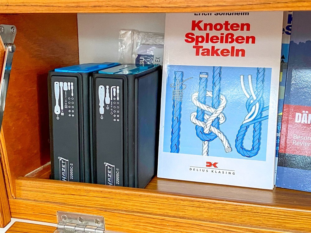 HAZET SmartCase Steckschlüssel Satz 2200SC-2 ∙ Sechskant6,3 (1/4 Zoll), Vierkant6,3 mm (1/4 Zoll) ∙ Außen Doppel-Sechskant-Tractionsprofil, Schlitz Pr Produktbild img2 L