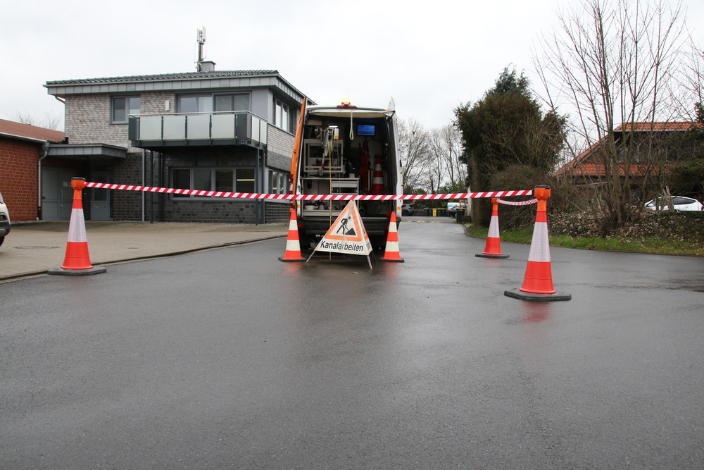 RS-GUIDESYSTEMS Leitkegelaufsatz orange, Gurt gelb/schwarz diagonal gestreift 9m Produktbild img3 L