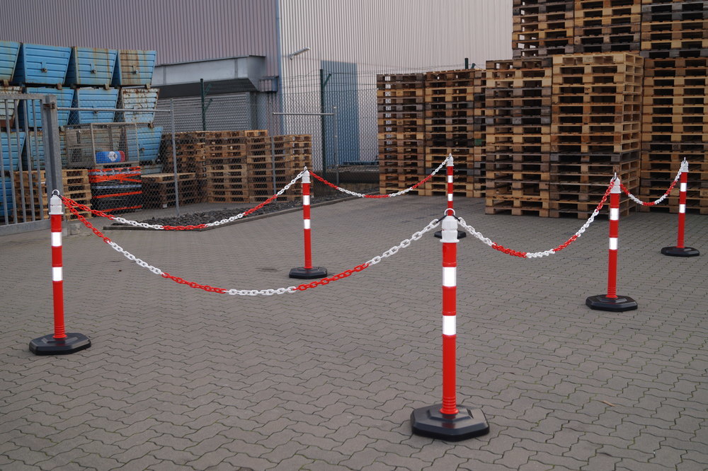 TEMKA Kettenpfosten - Set, r/w 6 Pfosten + 5xKette STRECKE Produktbild img23 L