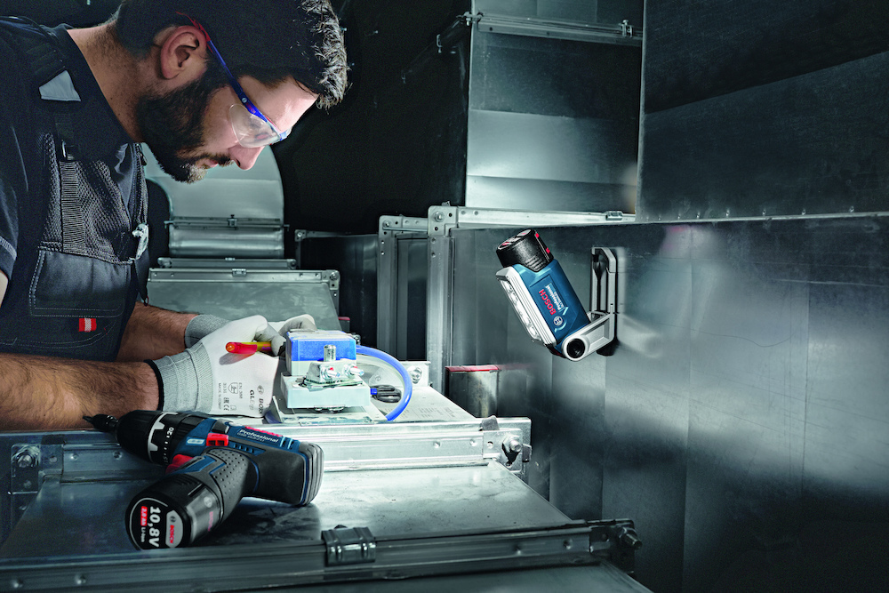 BOSCH Akku Lampe solo Produktbild img4 L