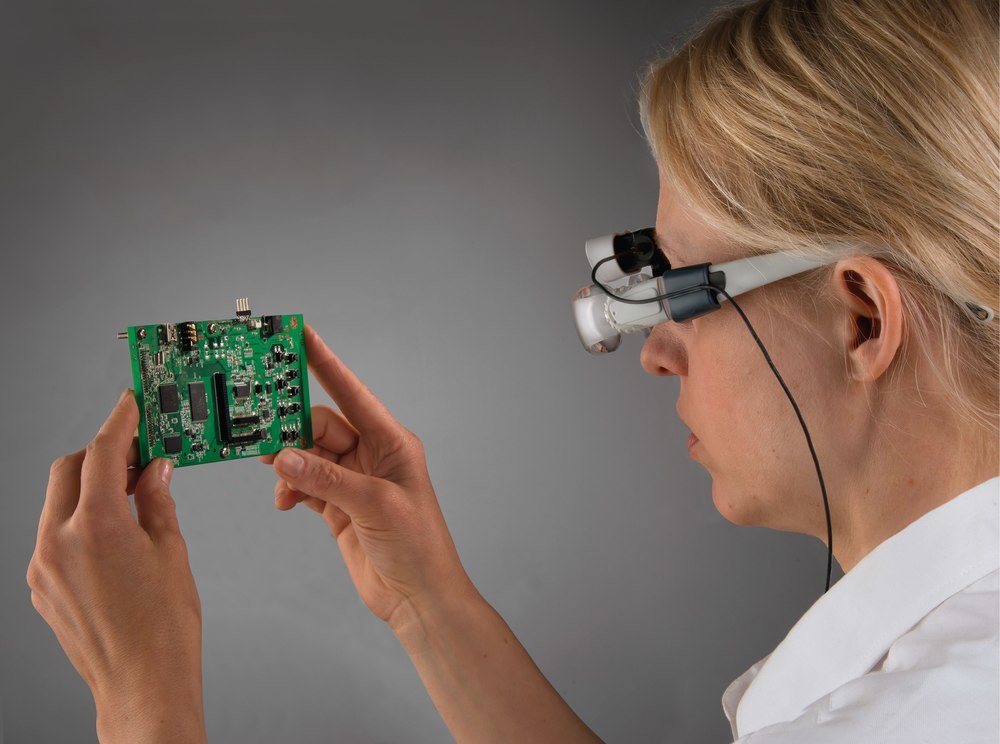 ESCHENBACH Lupenbrille MaxDetail mit LED-Beleuchtung Produktbild img6 L