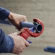 KNIPEX Rohrschneider für Kunststoff-Abflussrohre mit Kst. überzogen 202mm 90 23 01 BK Produktbild img3 S