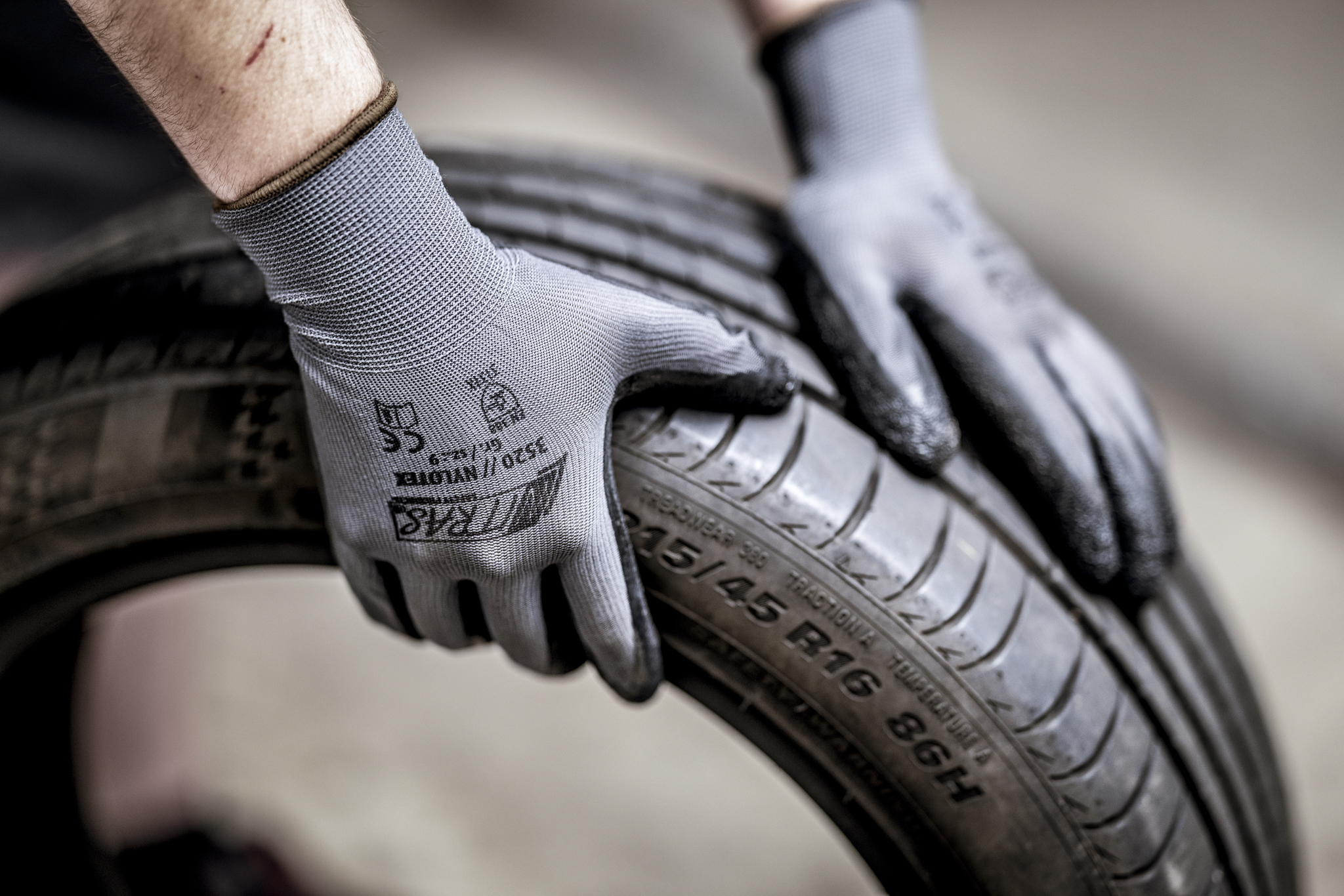 NITRAS NYLOTEX, Nylonhandschuhe, grau / schwarz, EN 388 Produktbild img2 L