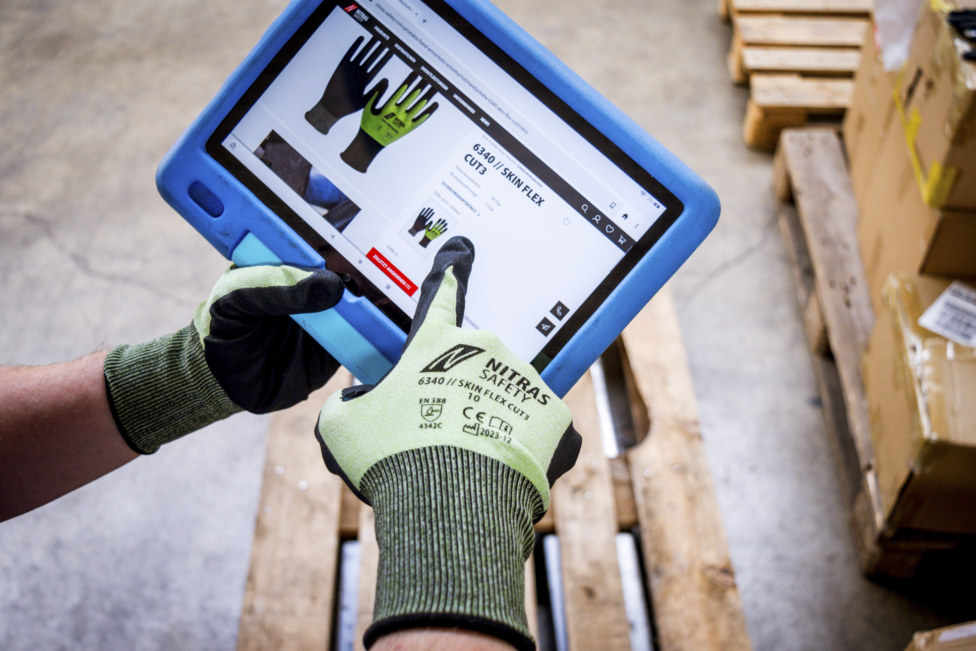 NITRAS SKIN FLEX CUT C, Schnittschutzhandschuhe, grün / schwarz, EN 388 Produktbild img2 L
