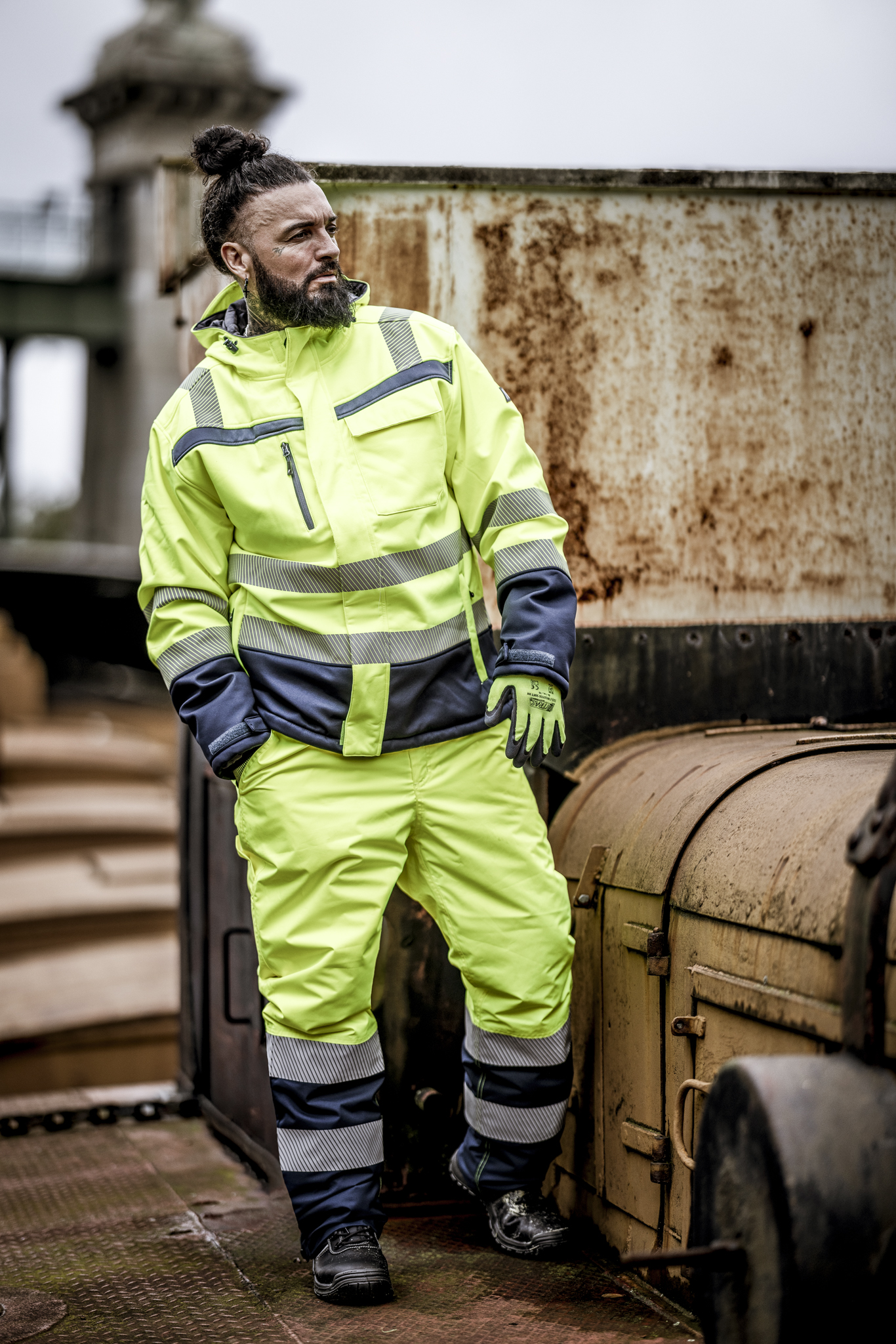 NITRAS MOTION TEX VIZ PLUS, Winter-Warnschutz-Softshelljacke, neongelb / marine, EN ISO 20471 Produktbild img3 L