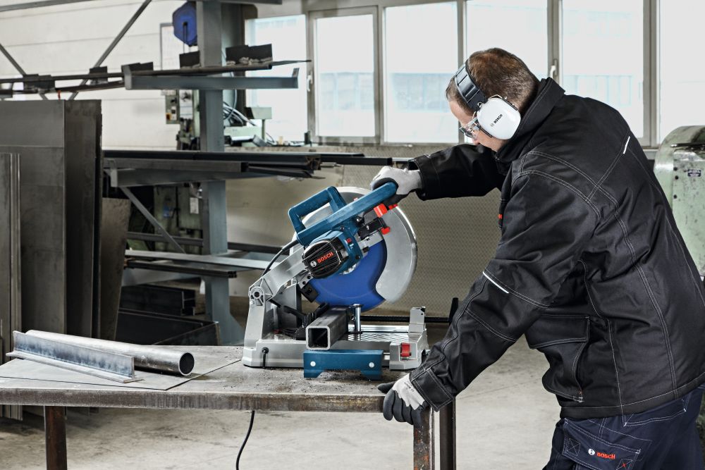 Bosch PRO Metalltrennsäge GCD 12 JL Produktbild img4 L