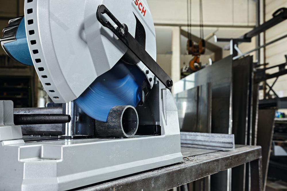 Bosch PRO Metalltrennsäge GCD 12 JL Produktbild img3 L