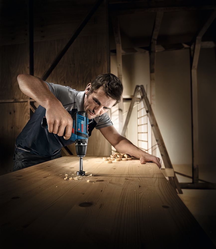 Bosch PRO Akku-Bohrschrauber GSR 12V-15, 2 x Akku GBA 12V 2.0Ah, Handwerkerkoffer Produktbild img3 L