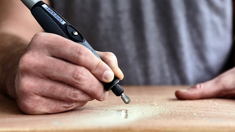Dremel Hochgeschwindigkeits-Fräsmesser 4,8 mm Produktbild img3 L