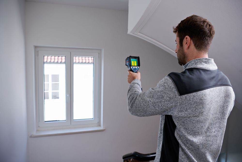 Bosch PRO Wärmebildkamera GTC 600 C mit 1x Akku GBA 12V 2.0Ah Produktbild img4 L