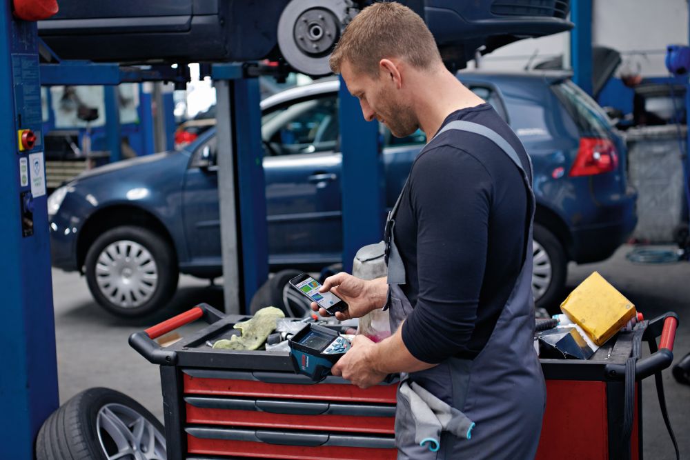 Bosch PRO Wärmebildkamera GTC 600 C mit 1x Akku GBA 12V 2.0Ah Produktbild img3 L