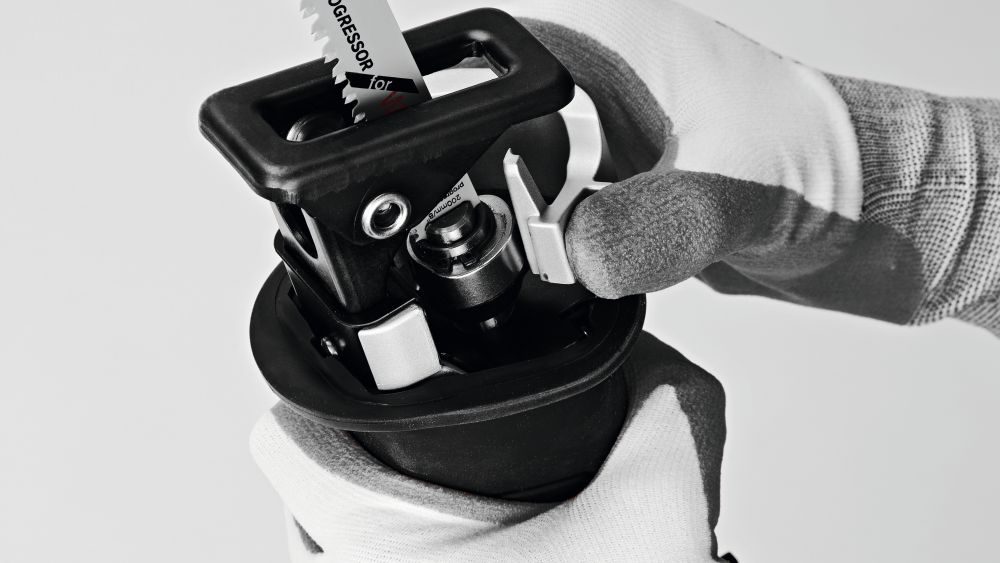 Bosch PRO Akku-Säbelsäge GSA 18V-32, Solo-Version Produktbild img7 L
