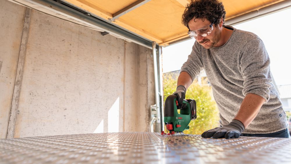 Bosch Akku-Stichsäge UniversalSaw 18V-100 Produktbild img8 L