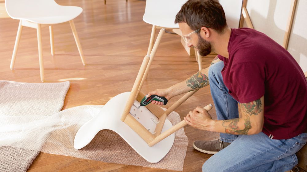 Bosch Akku-Schrauber IXO 7 mit 10 Stand. Bits u. Aufbewahrungsbox Produktbild img3 L