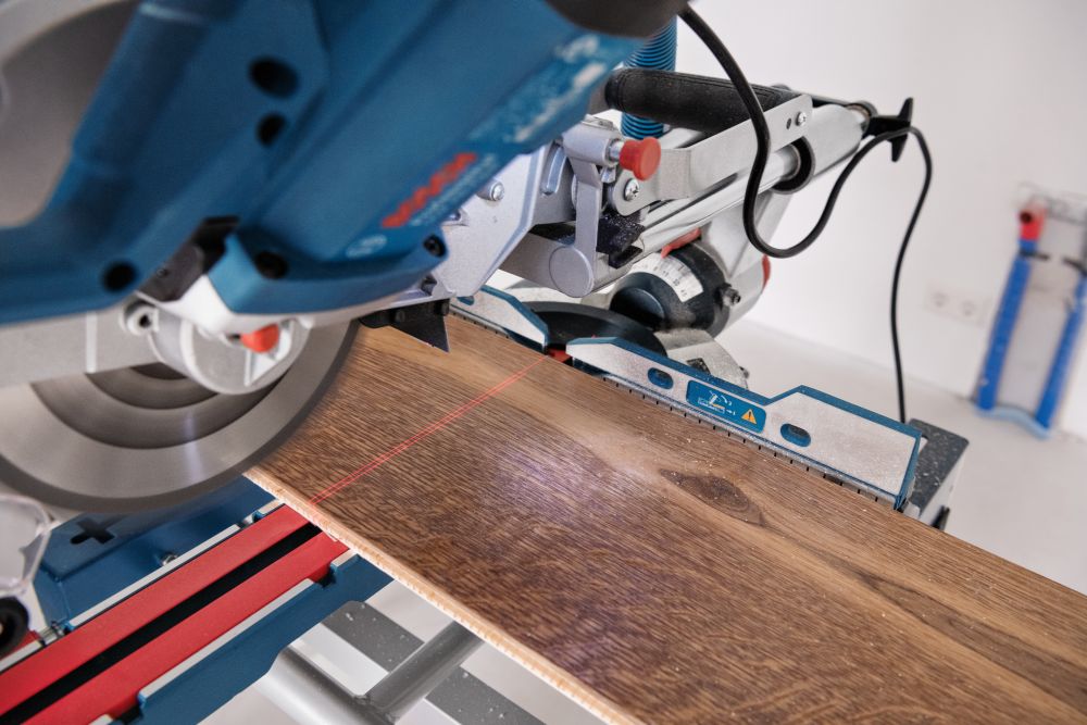 Bosch PRO Kapp- und Gehrungssäge GCM 305-216 D Produktbild img7 L