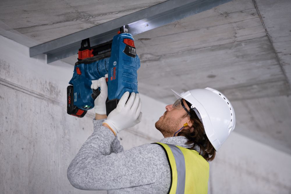 Bosch PRO Akku-Betonnagler GNB 18V-38 Produktbild img4 L