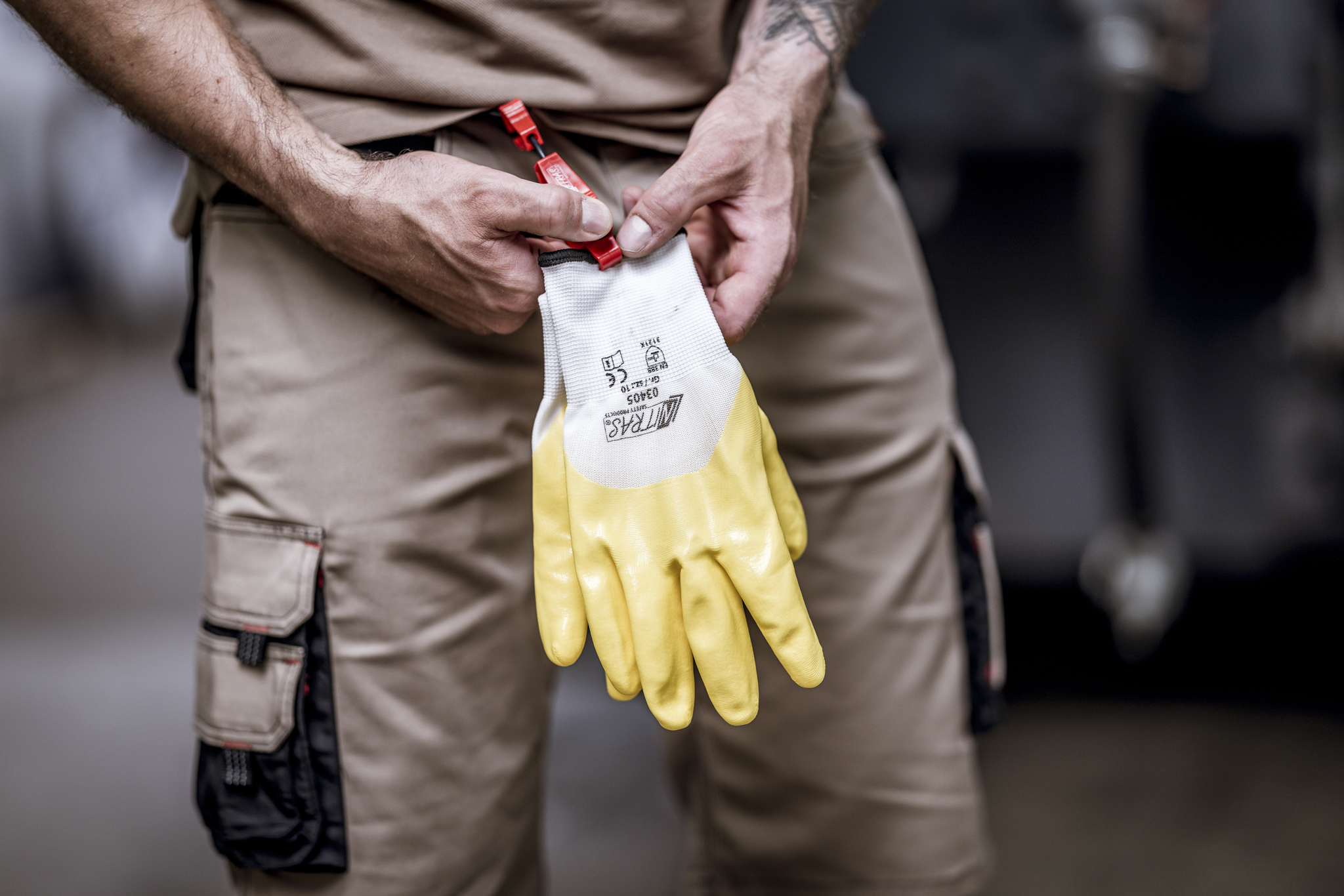 NITRAS Nitrilhandschuhe, weiß / gelb, EN 388 Produktbild img2 L