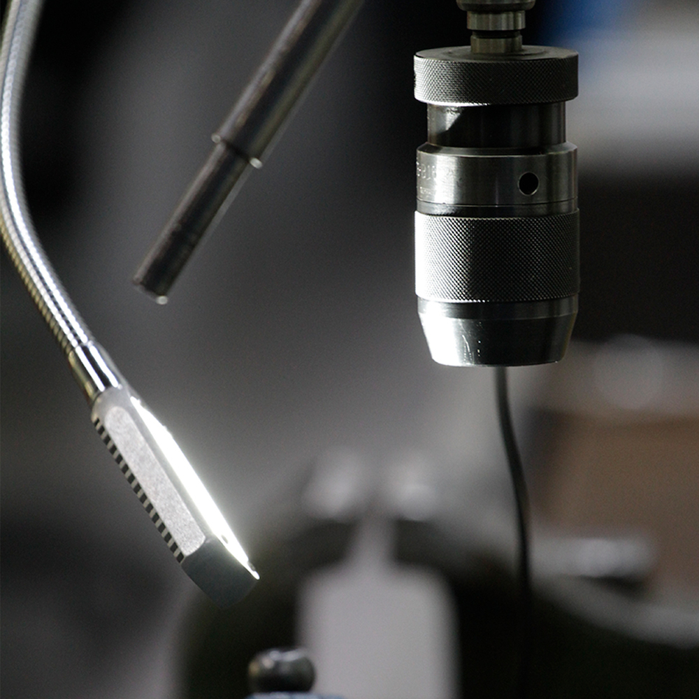 Bauer & Böcker LED-Arbeitsleuchte Glanzl icht 300Lumen Bauer + Böcker Produktbild img3 L