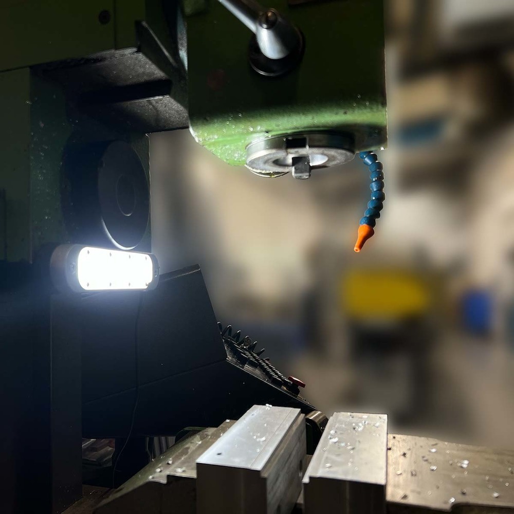 Bauer & Böcker LED-Maschinenleuchte Lichtleiste 323mm 1200Lumen starr Bauer + Böcker Produktbild img4 L