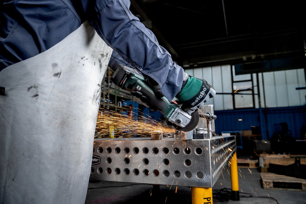 metabo Akku-Winkelschleifer Produktbild img3 L