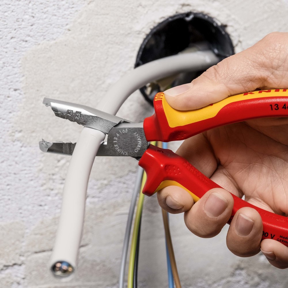 KNIPEX Abmantelungszange VDE mit 2-Kompo nenten-Griffen 165mm qmm Produktbild img6 L