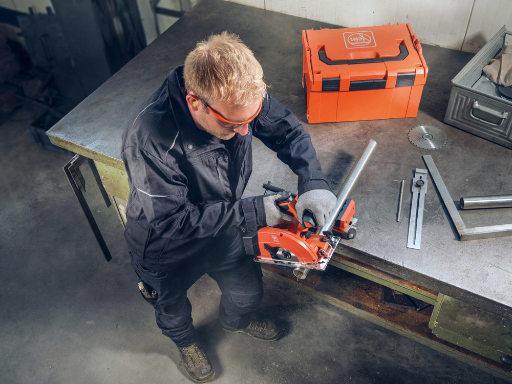 Fein Akku-Metallkreissäge solo AHKS 18-57 AS ohne Akku ohne Ladegerät L-Boxx Produktbild img4 L