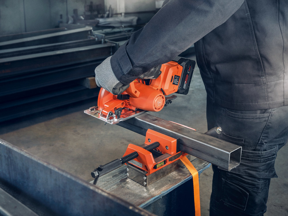 Fein Akku-Metallkreissäge solo AHKS 18-57 AS ohne Akku ohne Ladegerät L-Boxx Produktbild img8 L