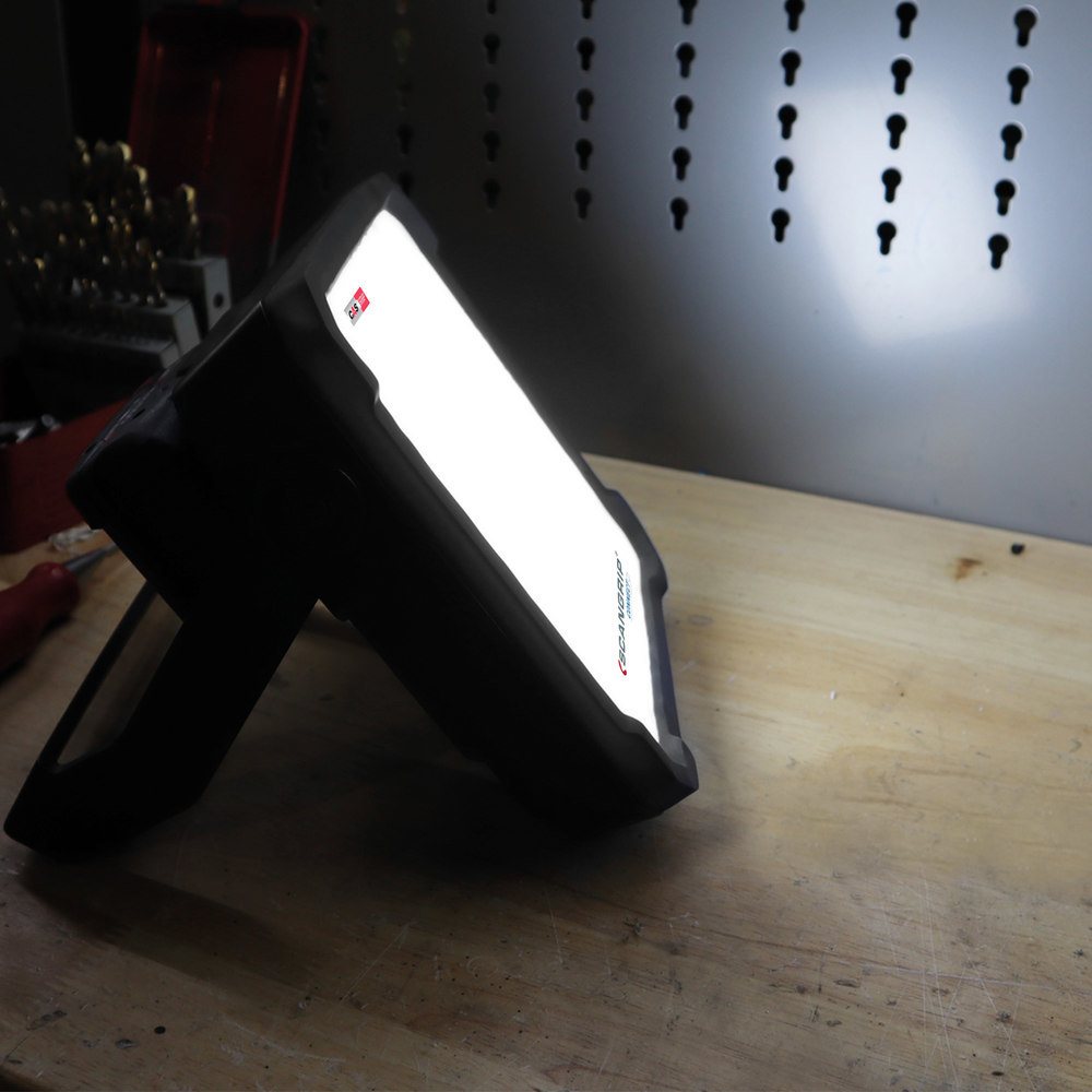 SCANGRIP Akku-Baustrahler VEGA 2 CONNECT 1000-2000Lumen ohne Akku Produktbild img6 L