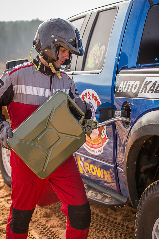 Neutral VALPRO Kraftstoffkanister Stahlblech Nen ninhalt 20l Olivgrün RAL 6003 Valpro Produktbild img6 L