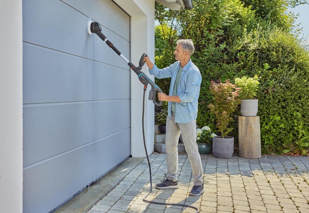 Gardena Akku-Multi-Reiniger Aquarush Uni versa 04/18V soo 14842-55 Produktbild img3 L