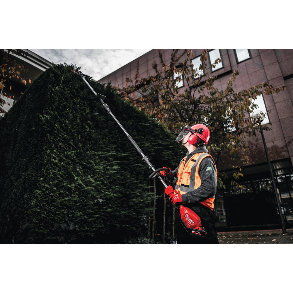Milwaukee Akku-Heckenscherenaufsatz M18 FOPH-HTA ohne Akku ohne Ladegerät Karton Produktbild img7 L