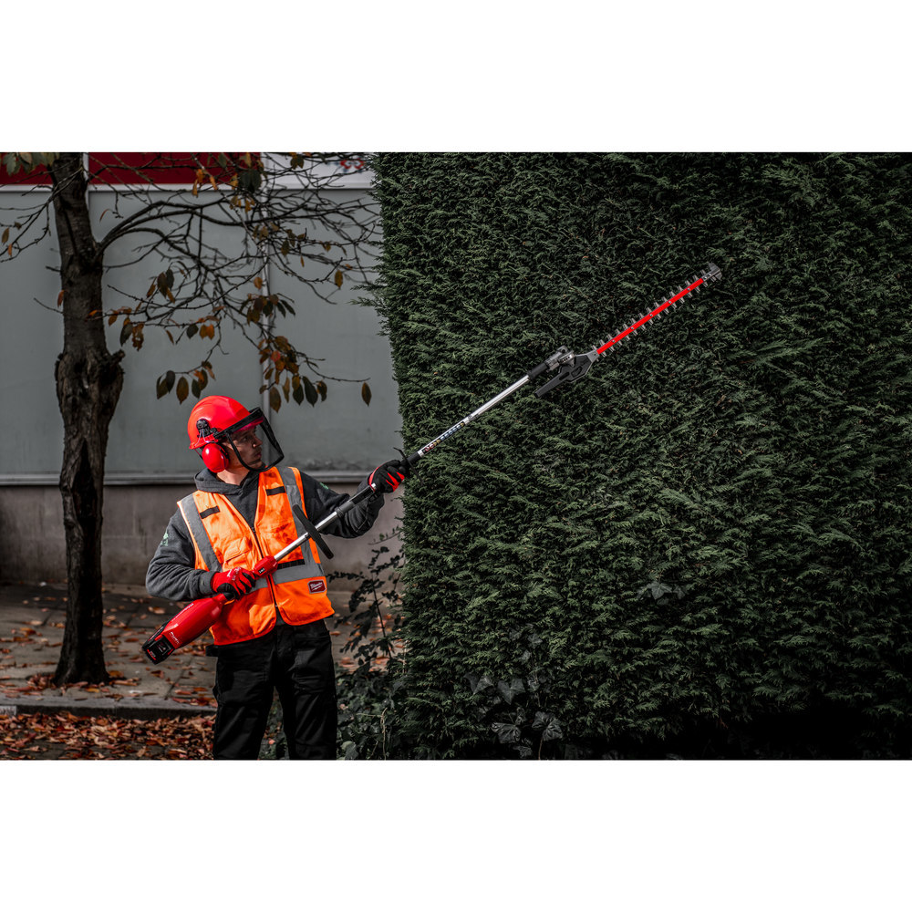 Milwaukee Akku-Heckenscherenaufsatz M18 FOPH-HTA ohne Akku ohne Ladegerät Karton Produktbild img6 L
