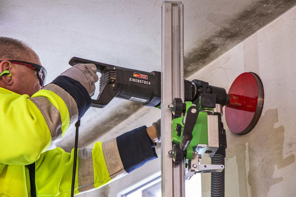 EIBENSTOCK Elektrowerkzeuge EHD 1801 230V Diamant-Trocken-Kernbohrma schine Produktbild img5 L