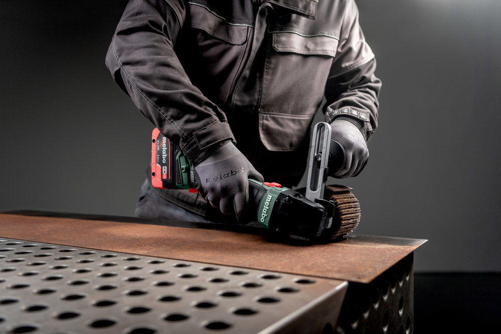 metabo Akku-Satiniermaschi. solo SVB 18 LTX BL 200 ohne Akku ohne Ladegerät Produktbild img3 L