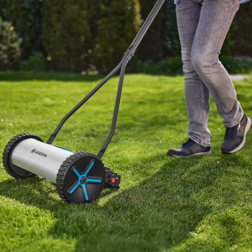 GARDENA Spindelmäher Comfort 330 Produktbild img2 L