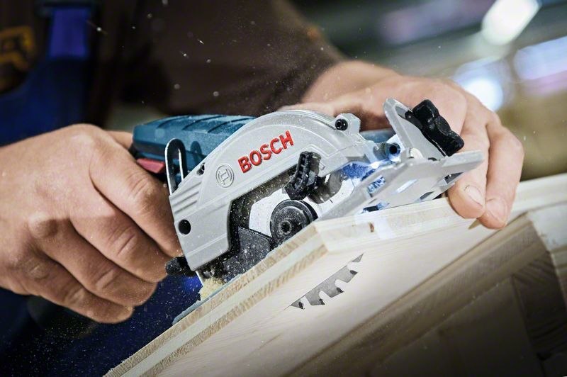BOSCH Akku-Kreissäge UniversalCirc 18V-53, 1 x Akku PBA 18V 2.5Ah Produktbild img9 L