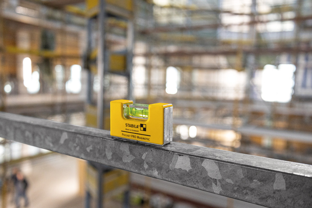 STABILA Mini-Wasserwaage Pocket ProMagnetic 7cm SB Produktbild img2 L