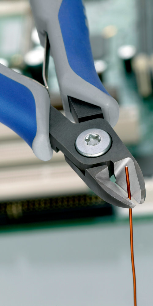 KNIPEX  Präzisions-Elektronik-Seitenschneider mit Mehrkomponenten-Hüllen brüniert Produktbild img2 L