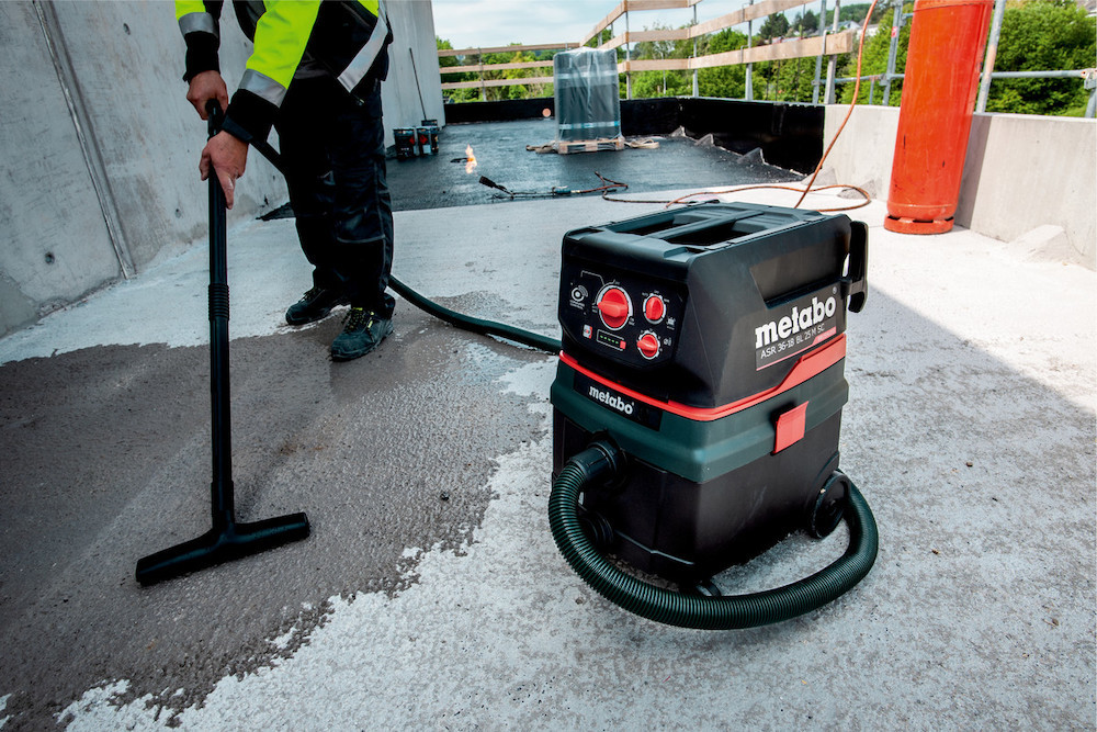 metabo Akku-Sauger solo ASR 36-18BL25 M SC ohne Akku ohne Ladegerät Karton Produktbild img3 L